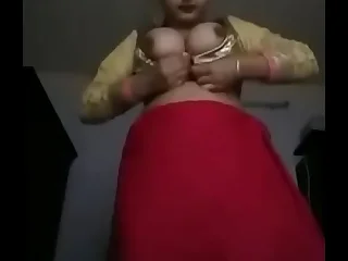 Desi sexy bhabhi shows her superb boobs and pussy